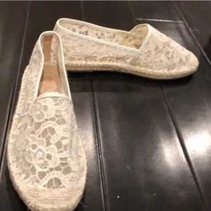 Women’s lace flats NEVER WORN